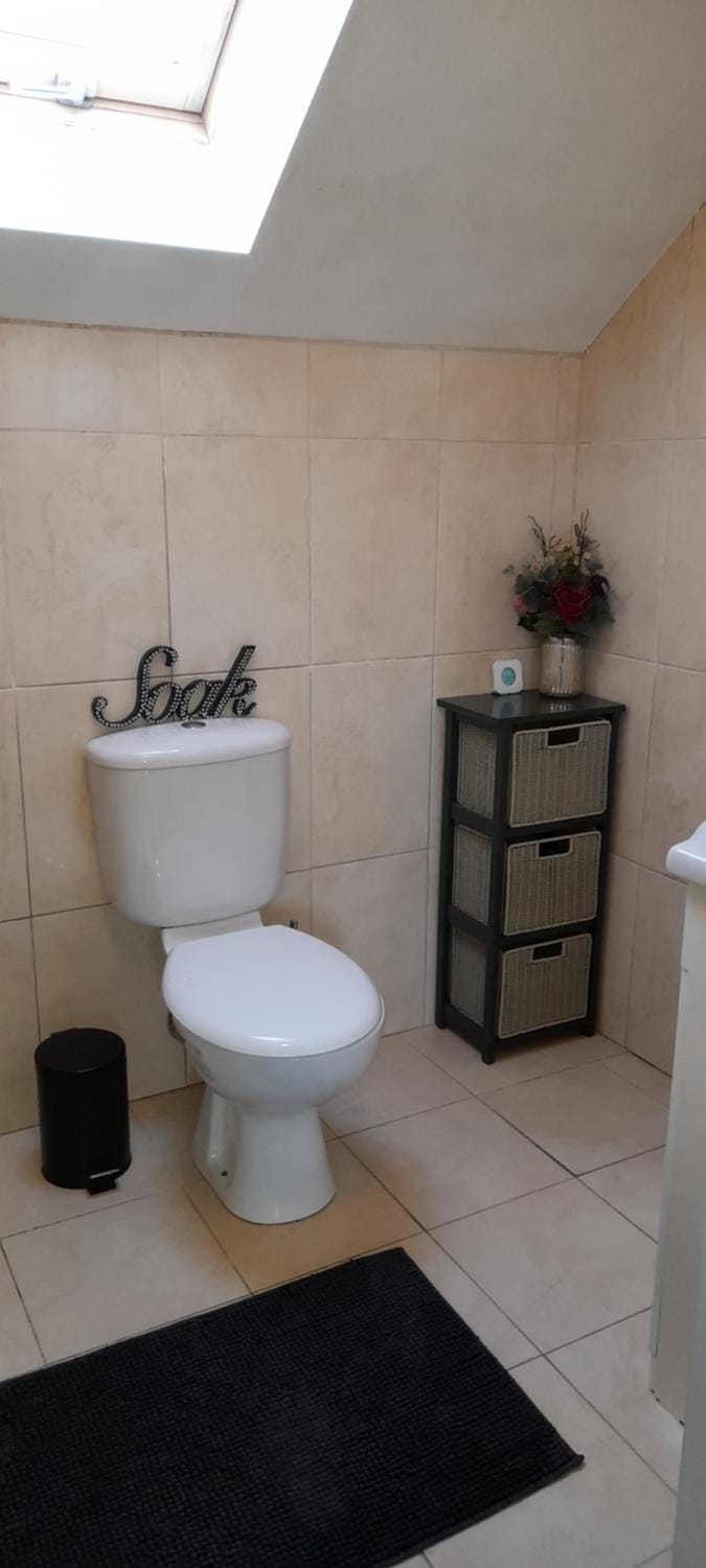 Double Bed in Loft Space with En Suite Vacation rental in County Galway
