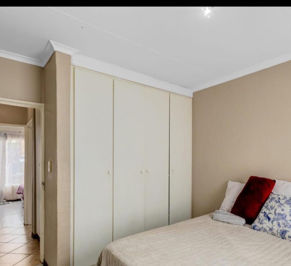 Honeybush Complex Vacation rental in Roodepoort