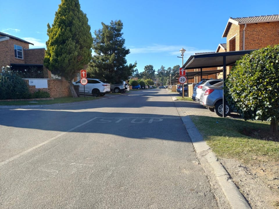 Honeybush Complex Vacation rental in Roodepoort