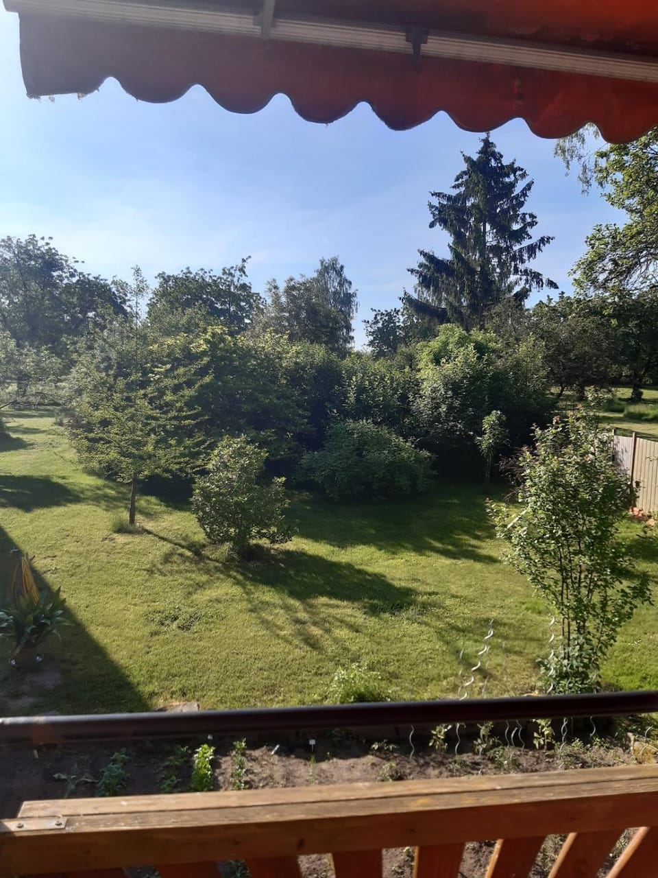 Ruhe- und Rückzugsort im naturnahen Garten Apartment in Templin