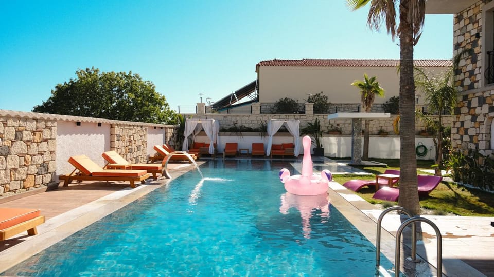 Canata Çeşme Hotel in Cesme