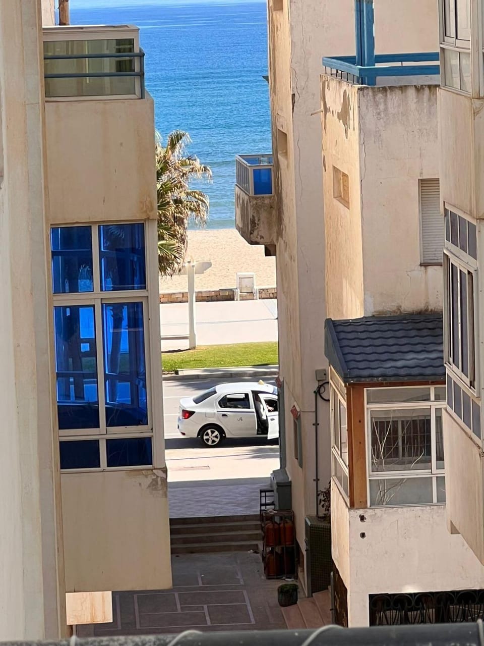 View (from property/room), Balcony/Terrace, City view, Sea view, Street view