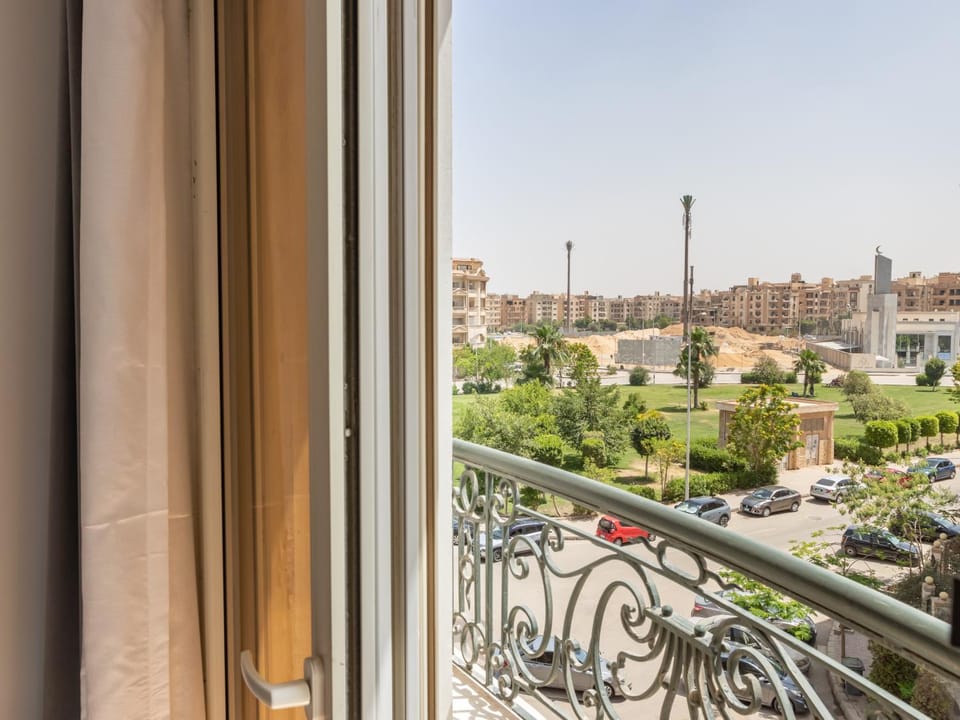 Balcony/Terrace, City view