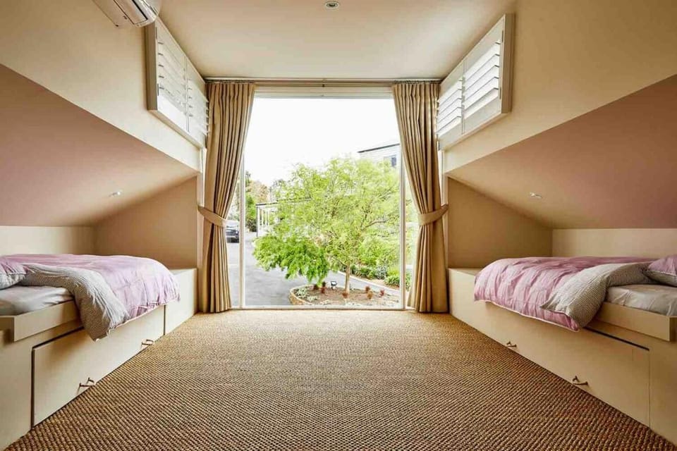 South Hampton Estate Red Hill - The Loft Villa in Red Hill