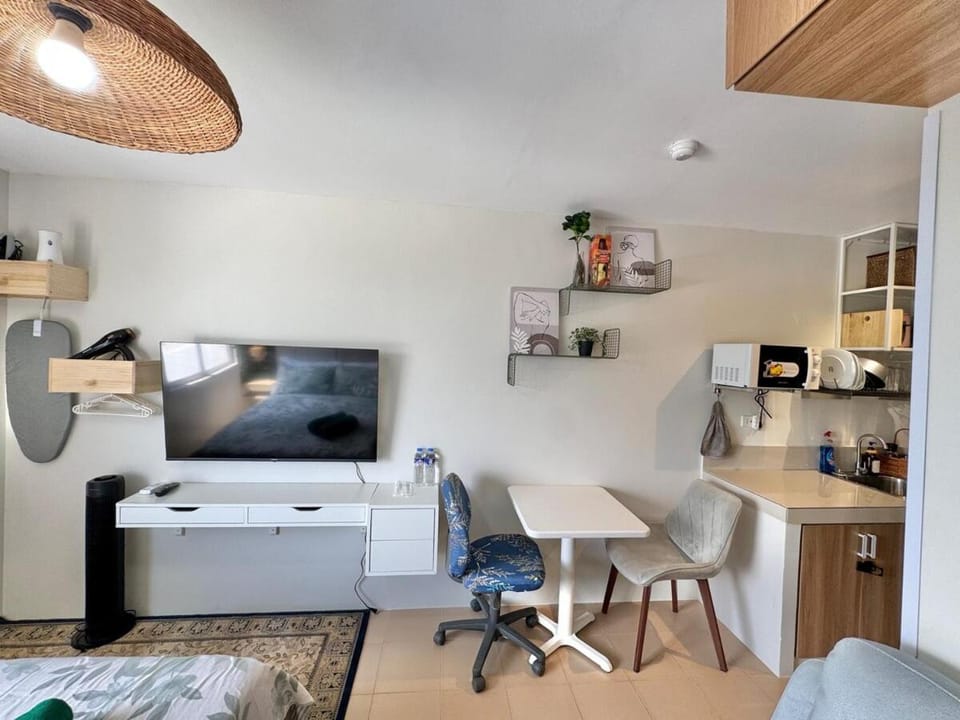 Marina Spatial Condo Unit 16 MountainView Studio Apartment in Dumaguete
