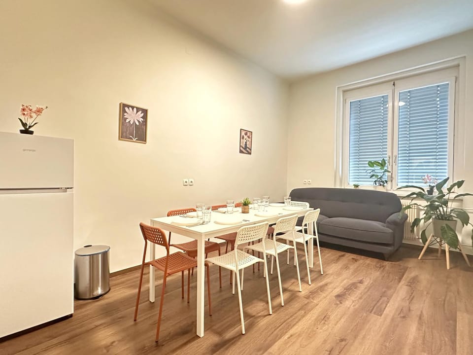 Communal lounge/ TV room, Living room, Dining area, furniture