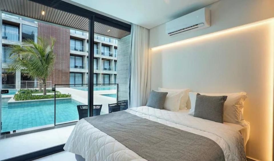 Bed, Bedroom, Guests