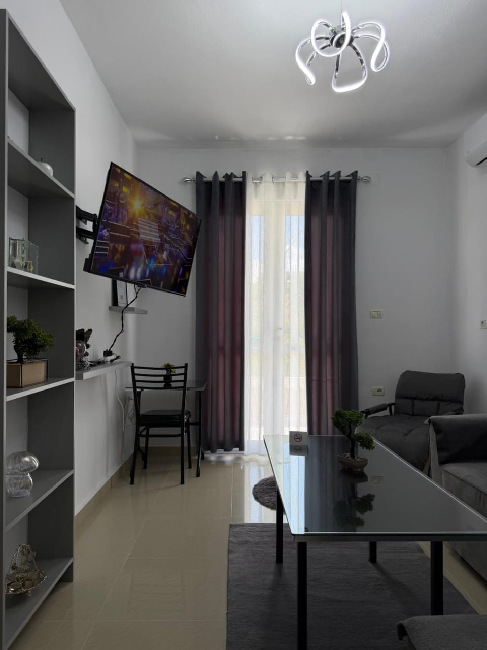 TV and multimedia, Living room, air conditioner