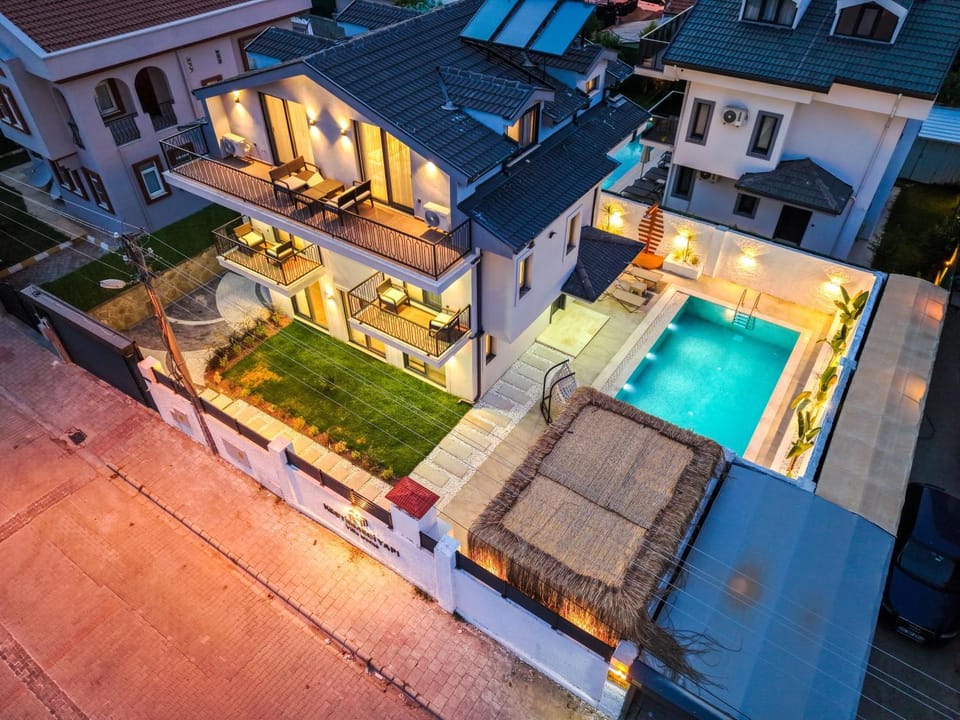 DEFNE - Stunning New Luxury Villa for 8 in Central Fethiye Villa in Fethiye
