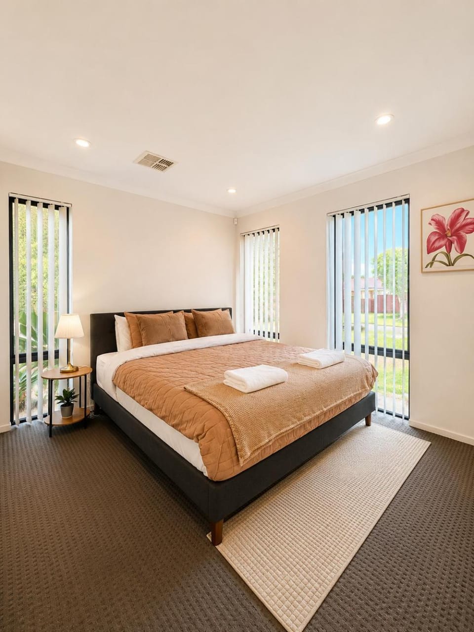 Modern oasis Villa in Bayswater