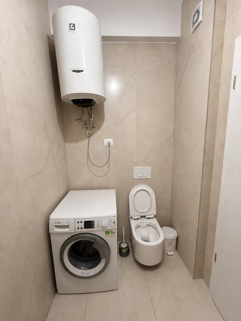 Cozy apartment near center WiFi AC balcony Apartment in Tirana