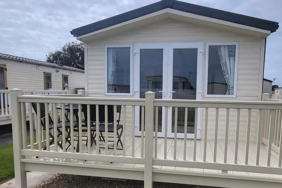 3 Bed - Sleeps 8 - Pet Friendly - Beach House in Ingoldmells