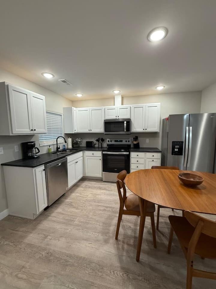 Lake of the Ozarks Waterfront Kapilana Resort Condos - Pool, Dock, Grill, Boat Rentals Fishing & Lake Views Apartment in Osage Beach