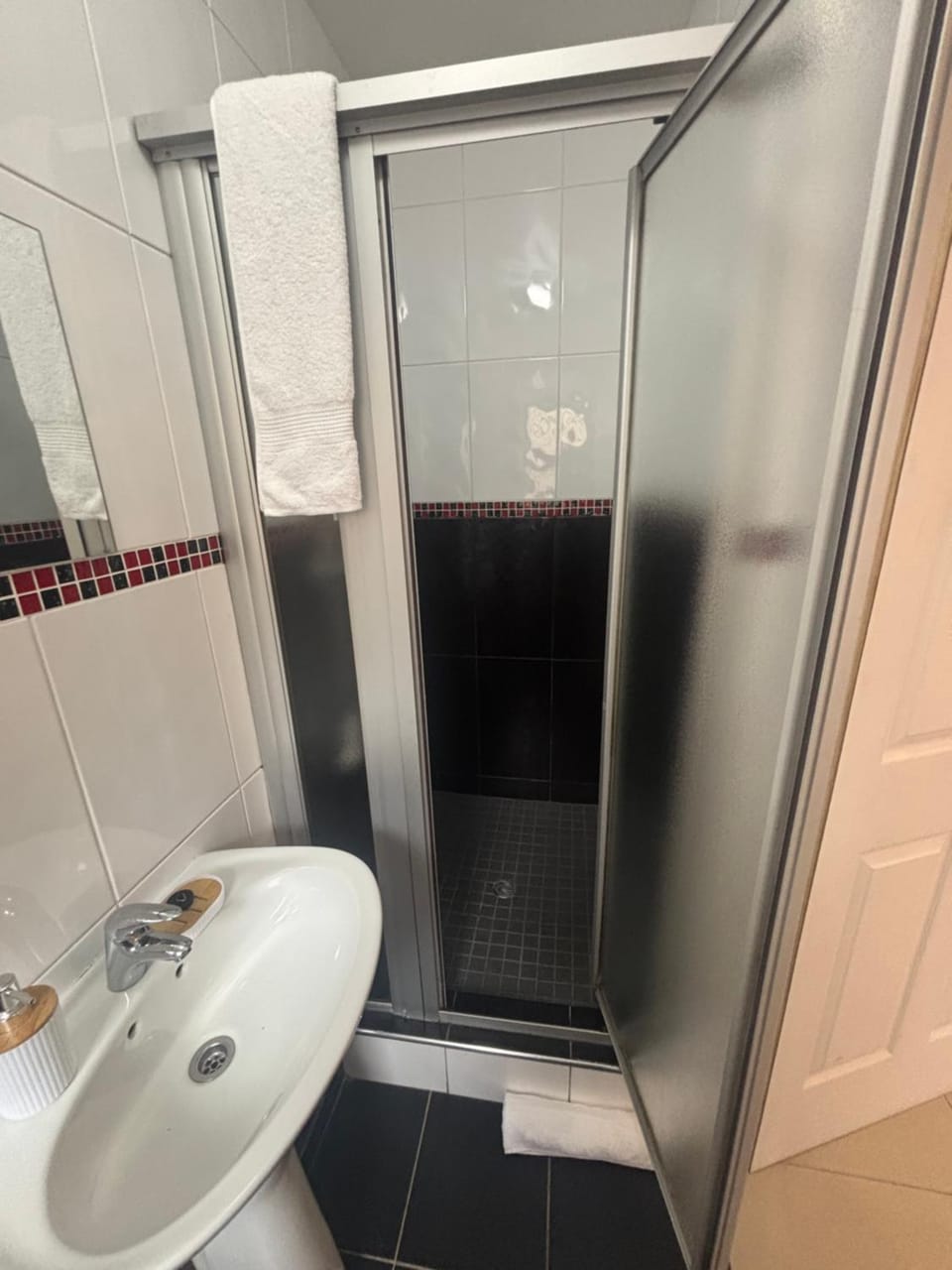 Crescent Bud Apartment in Durban
