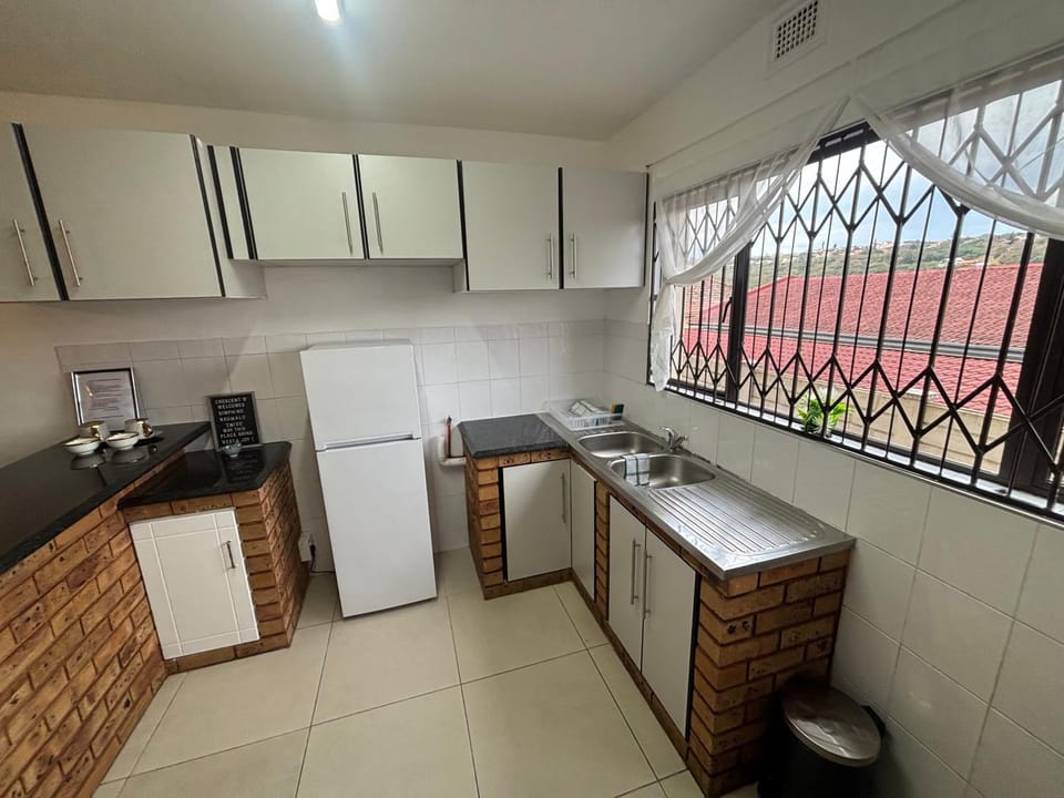 Crescent Bud Apartment in Durban