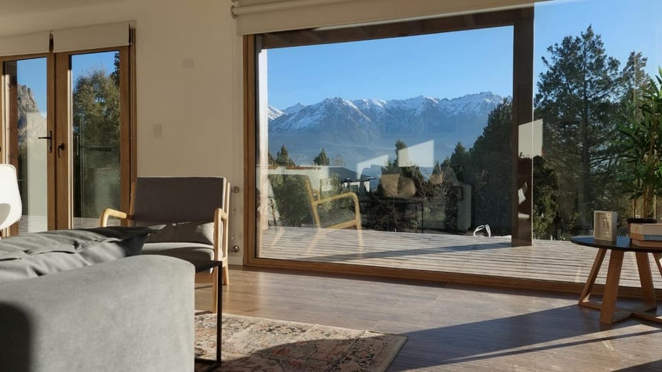 WALDHAUS - Hermosos alojamientos con vista a las montañas Apartment in San Carlos Bariloche