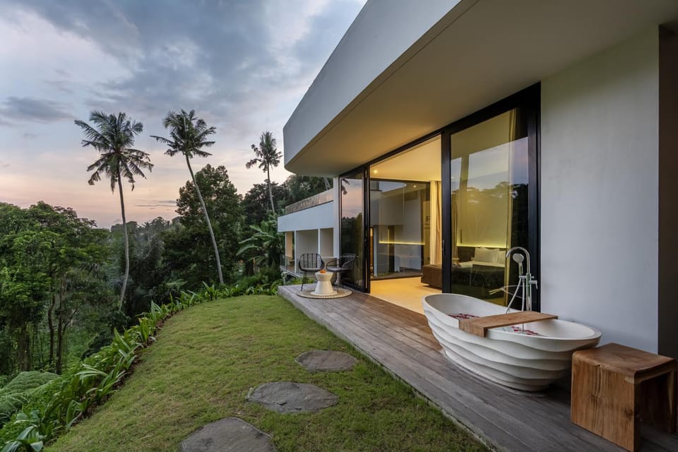 Spring, Day, Natural landscape, Garden, View (from property/room), Balcony/Terrace, Garden view