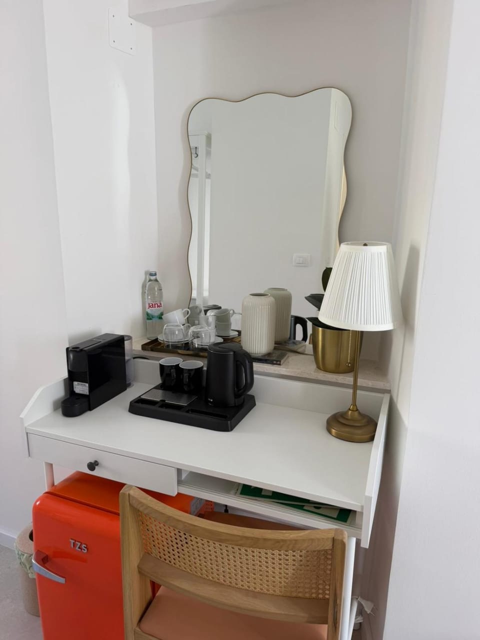Coffee/tea facilities