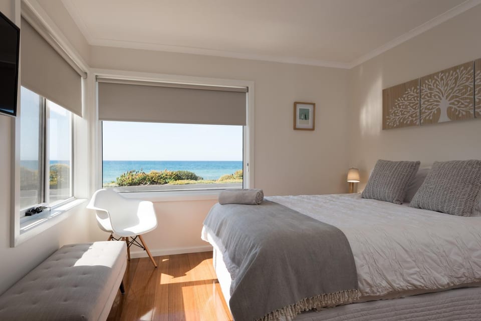 Bedroom, Sea view