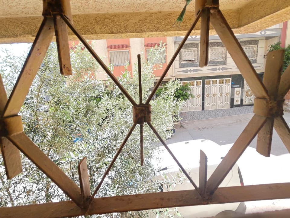 استوديو مفروش عائلي بامتياز امن وسط طنجة Apartment in Tangier