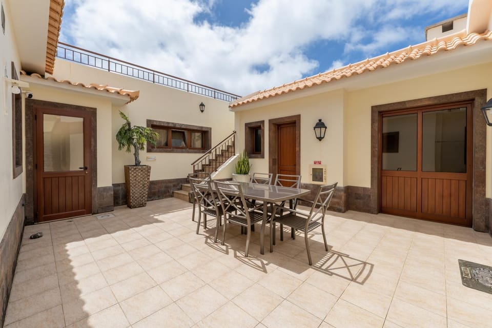 Villa Areal by YOUR KEY MADEIRA Apartment in Madeira District