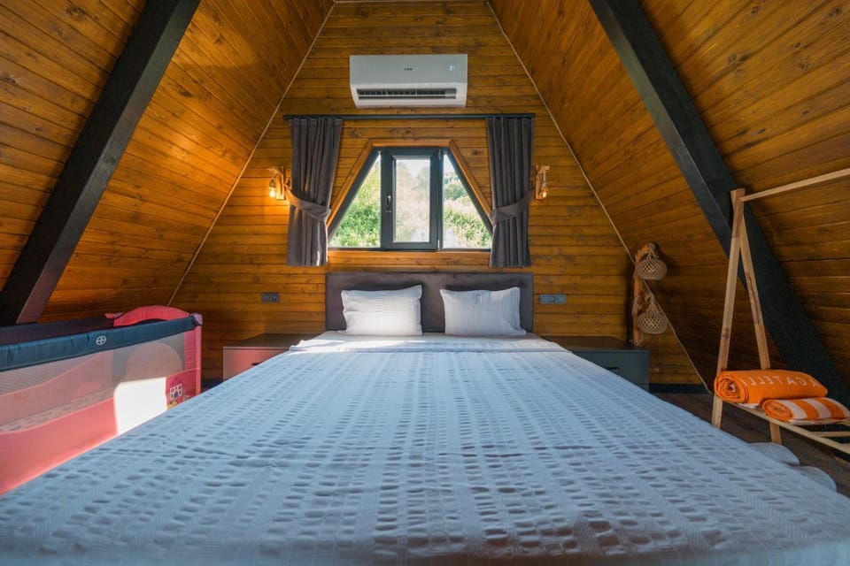 Gold Sunrise Bungalov Sapanca House in Turkey