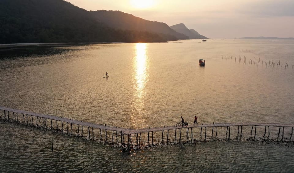 Nearby landmark, Natural landscape, Sunset