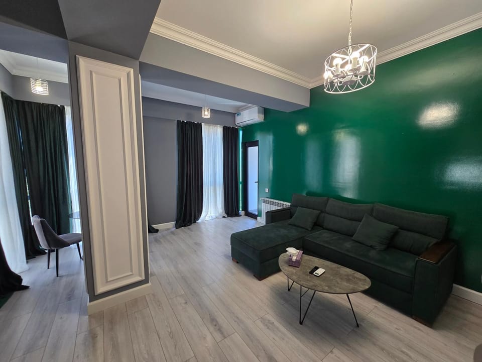 Antarayin 121-7-12 Apartment in Yerevan