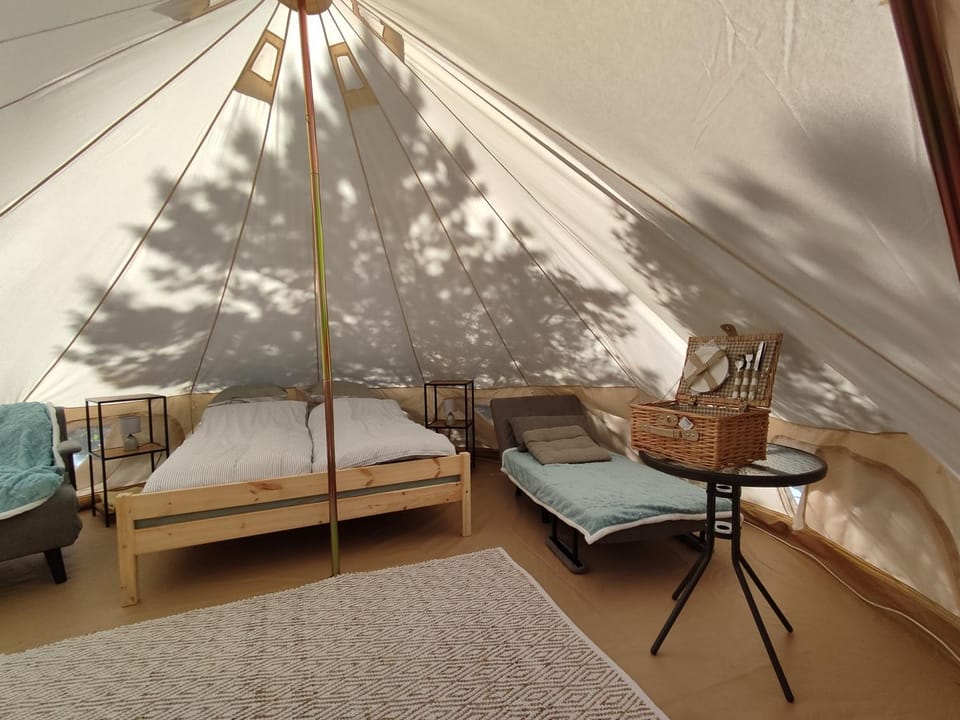 Anniksson Glamping Telk- Loodustelk Luxury tent in Estonia
