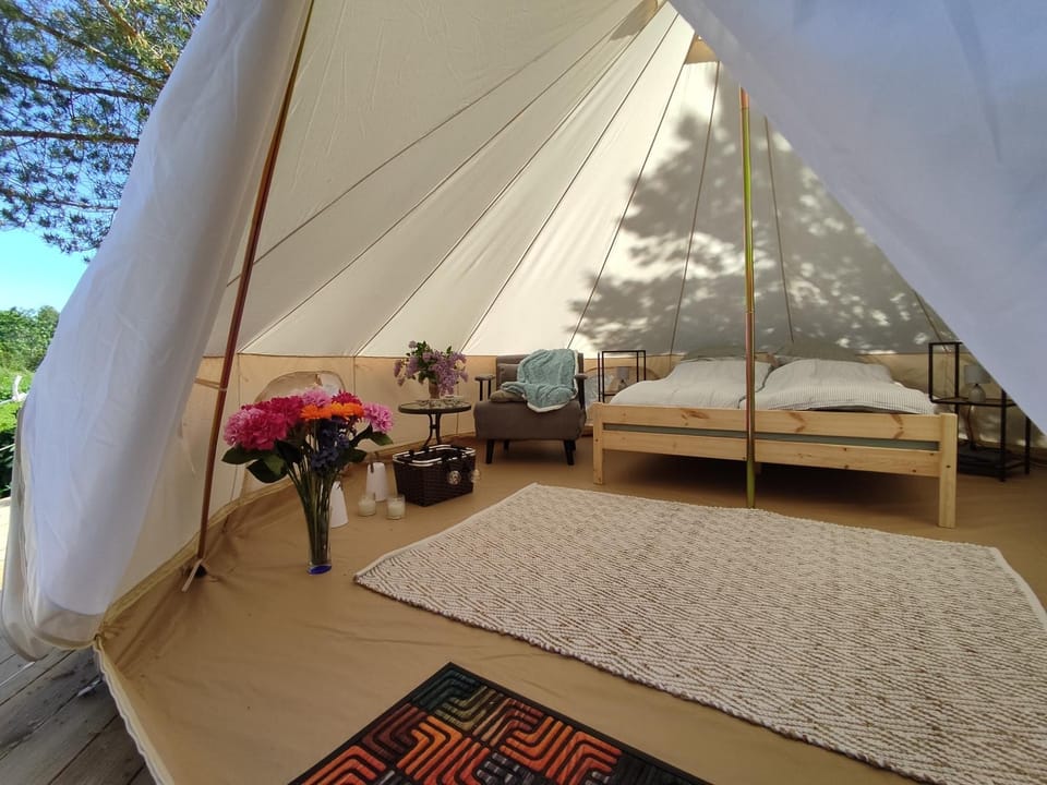 Anniksson Glamping Telk- Loodustelk Luxury tent in Estonia