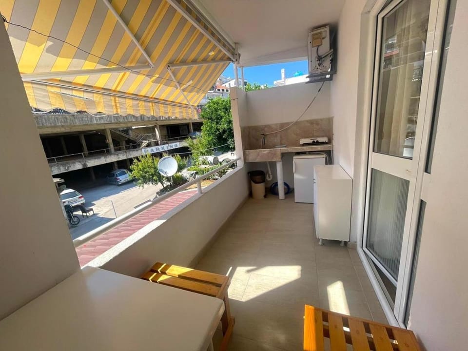Patio, Day, View (from property/room), Balcony/Terrace, Kitchen or kitchenette, Dining area