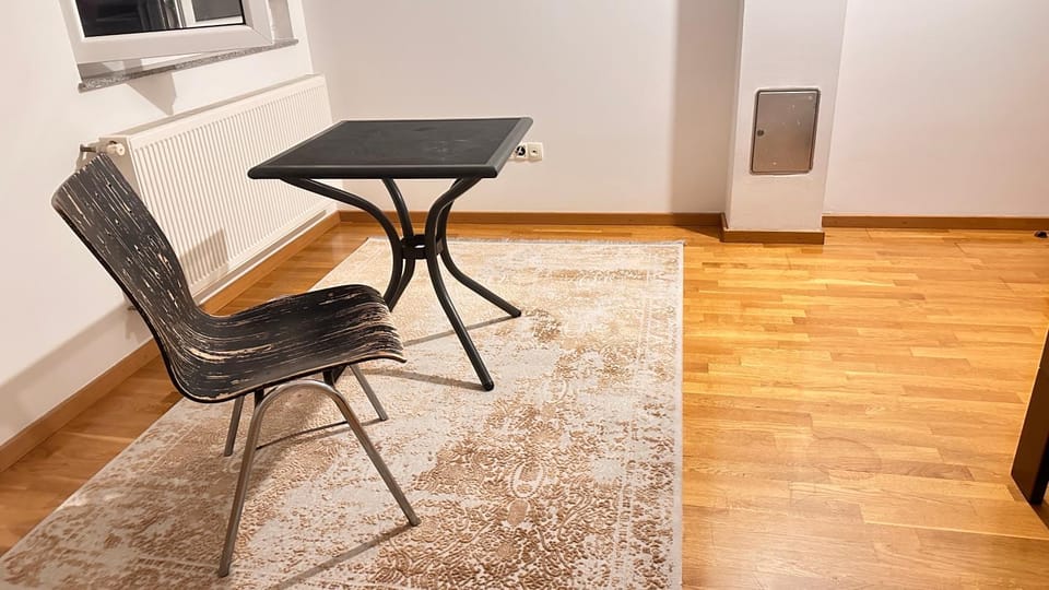 airport low-budget room Apartment in Sarajevo