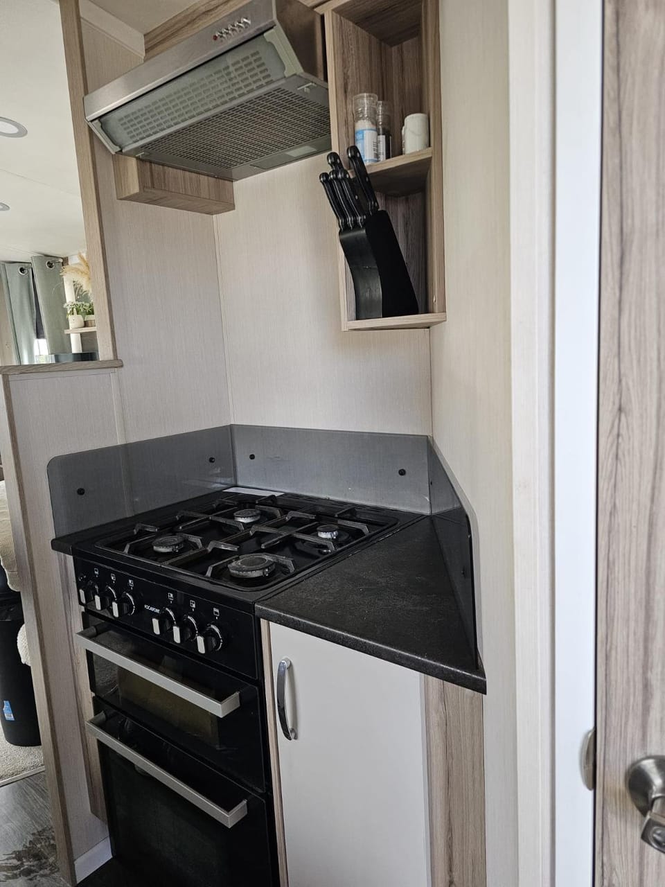 6 Ocean Park private 4 birth bar on site 5 minute walk to beach House in Brean