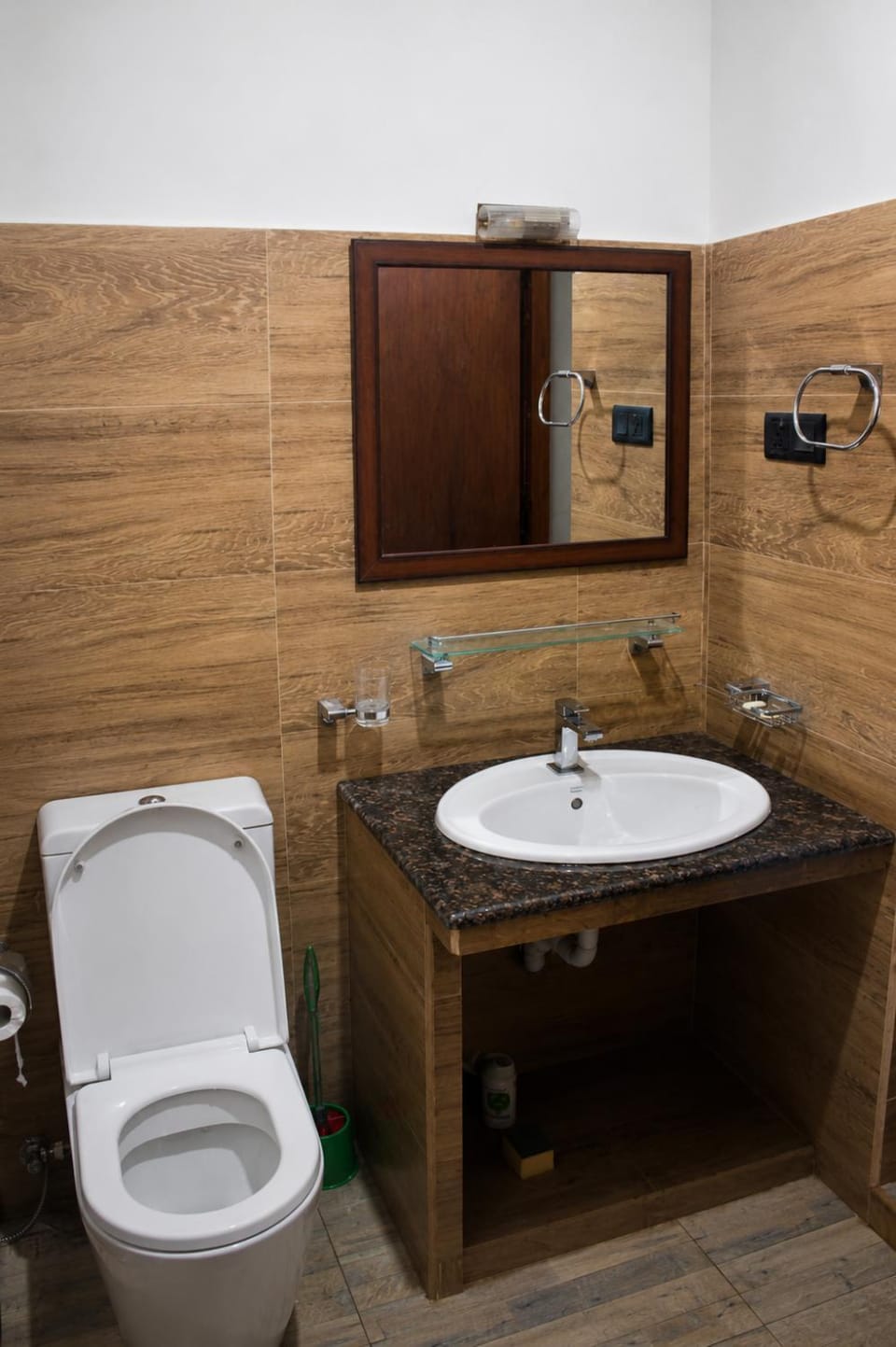 Studio Olive Guest House and Jewellery Studio Vacation rental in Ahangama