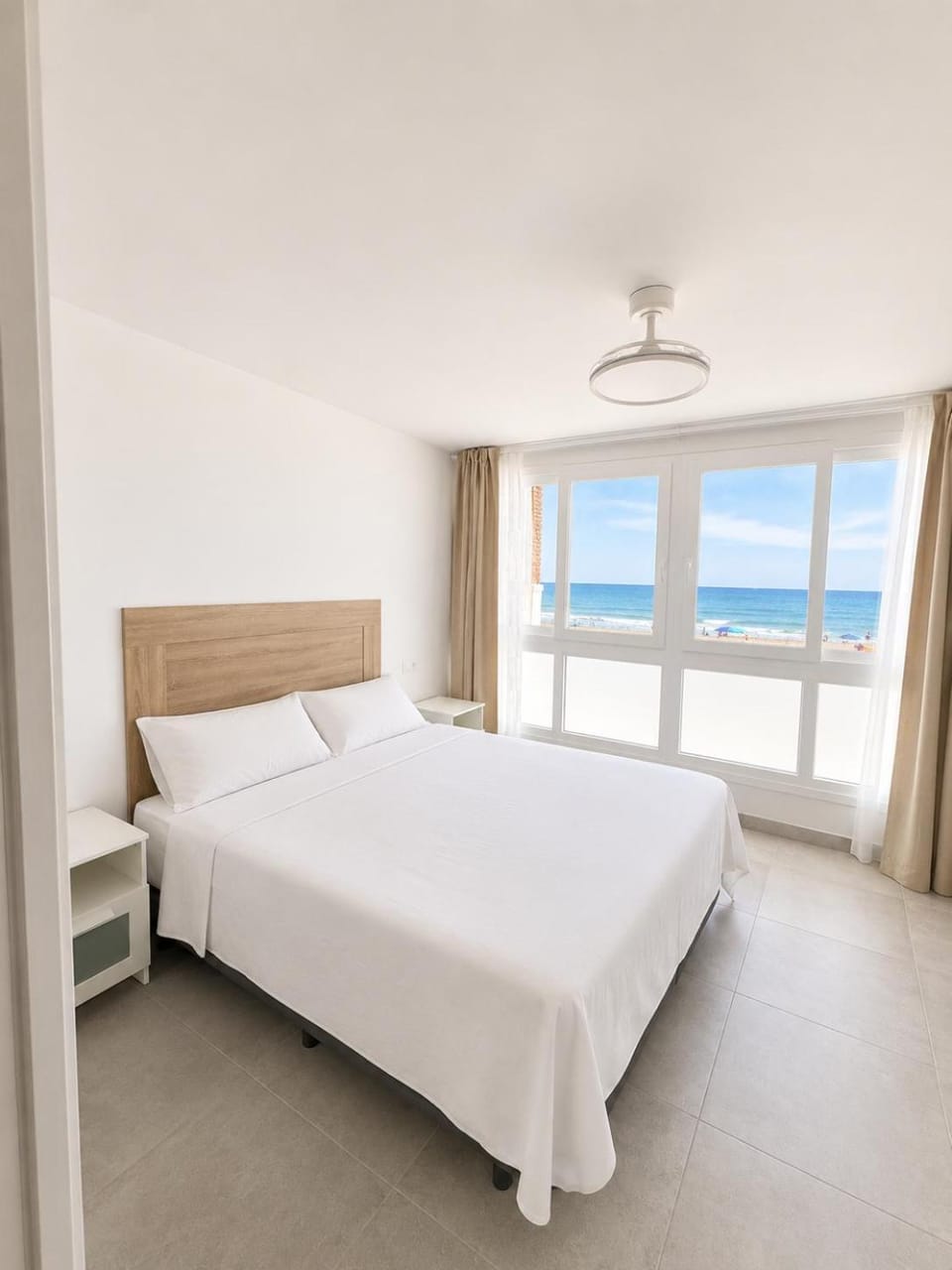 Bed, Photo of the whole room, Bedroom, Sea view