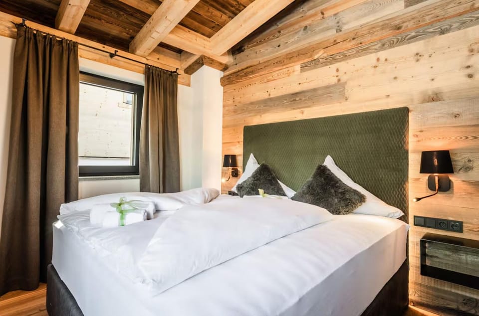 Beautiful, completely renovated house in Méribel Apartment in Les Allues