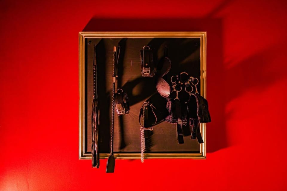Dominia Secret - Love Room BDSM Elegance & spa Apartment in La Ciotat