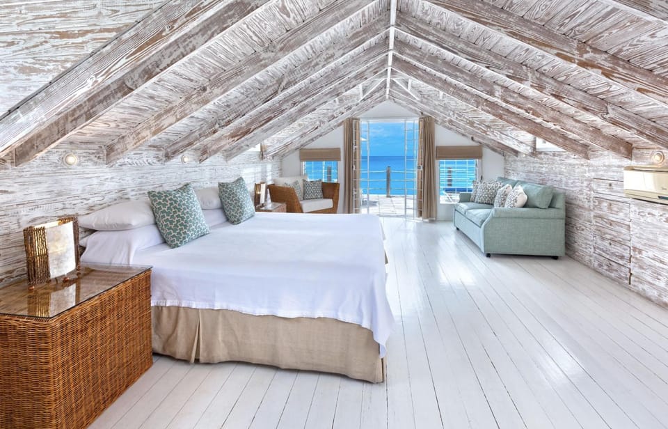 Purple Sky Villa in Saint James
