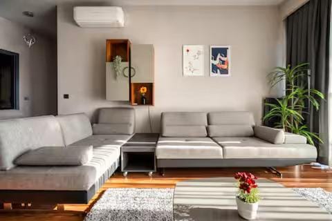 Best 2 Bedroom House in Taksim Apartment in Istanbul