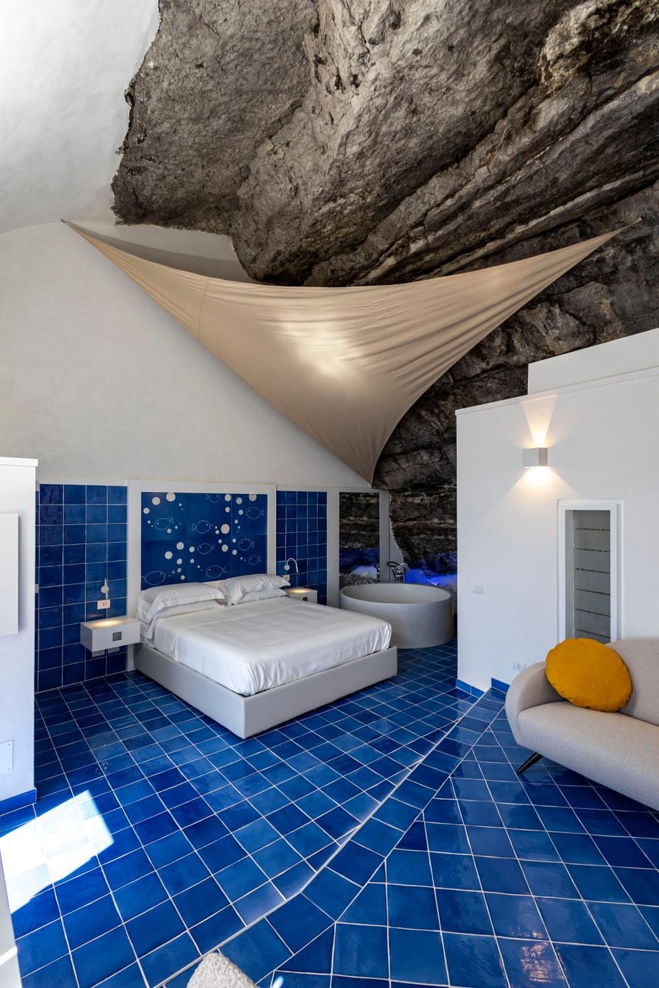 Bed, Photo of the whole room, Bedroom, Bath