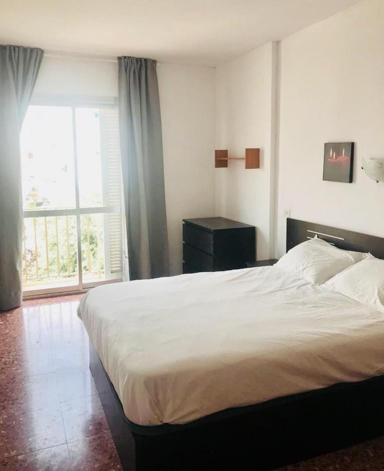 Cozy Apartment & Parking for Families-Fenals Beach Apartment in Lloret de Mar
