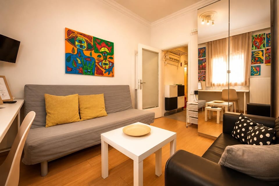 Living room, Seating area