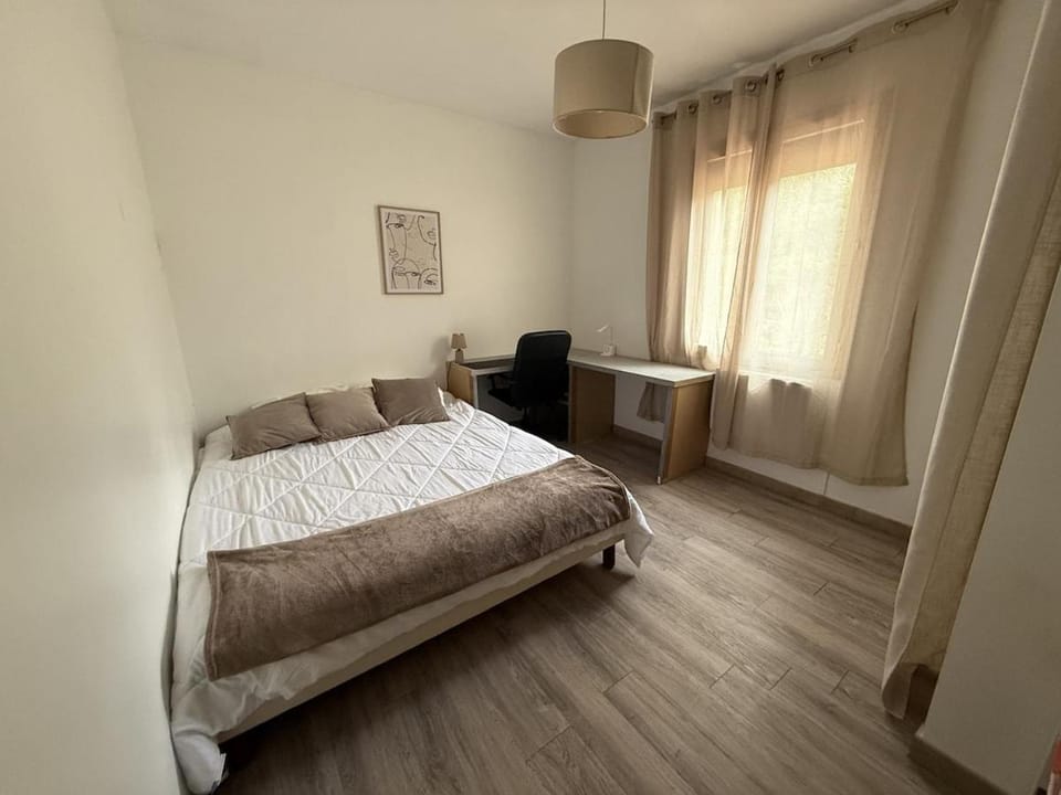 Maison chaleureuse et familiale avec jardin au calme à Avignon House in Villeneuve-lès-Avignon