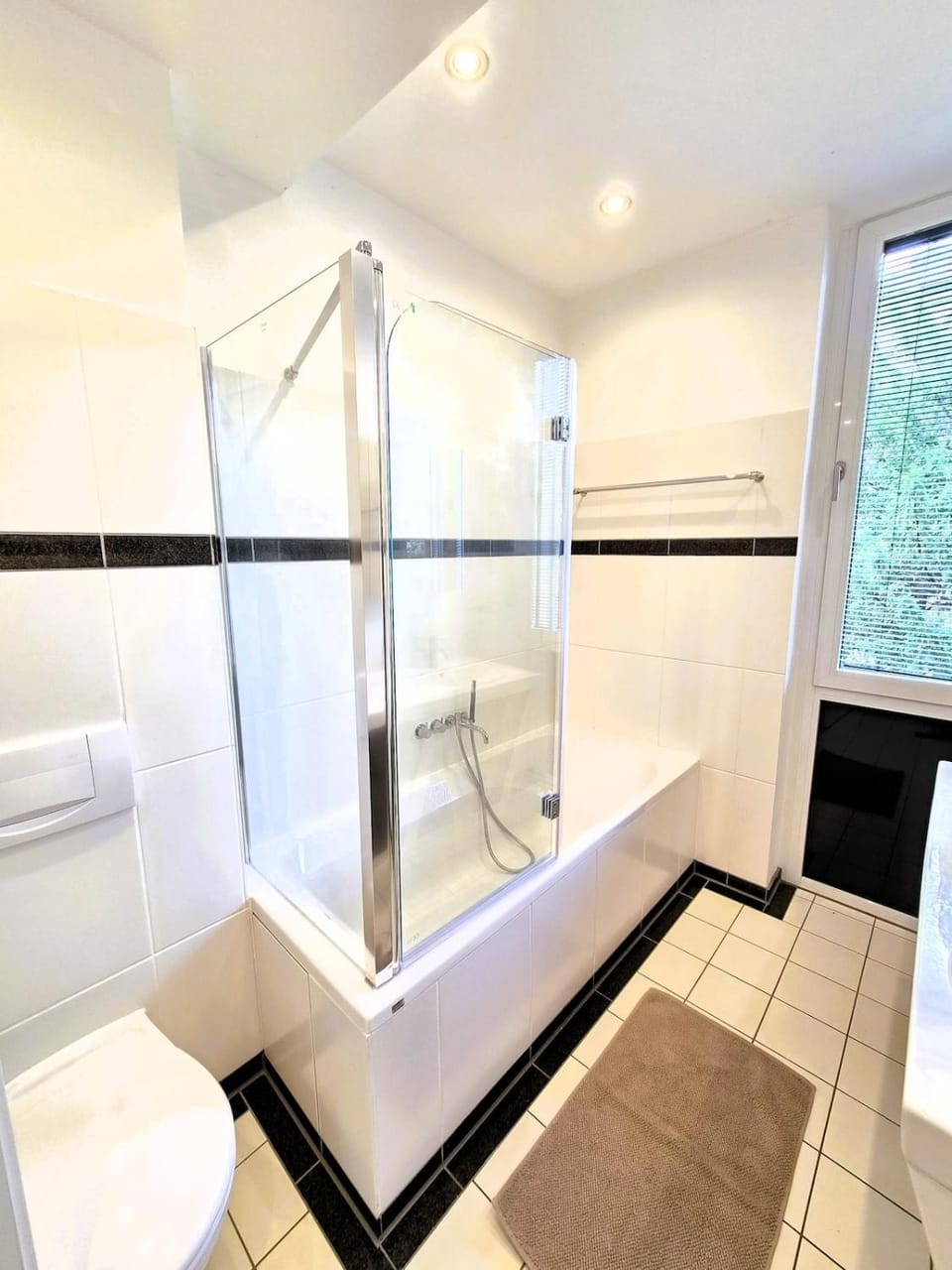 Bathroom, Bath