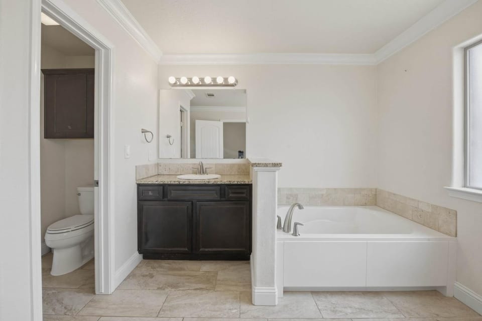 Bathroom, Bath