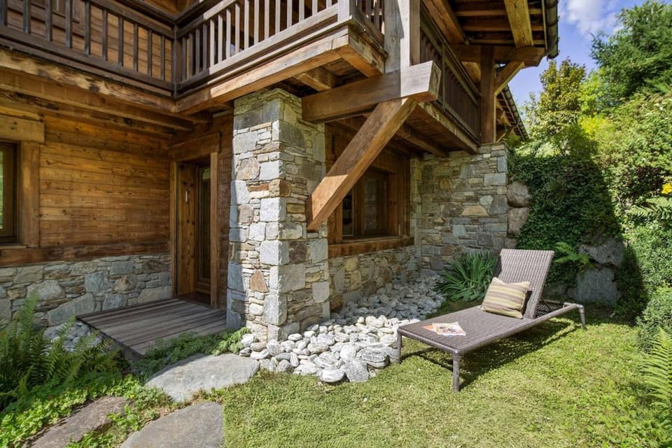 Cosy and elegant alpine house in Megève Apartment in Combloux