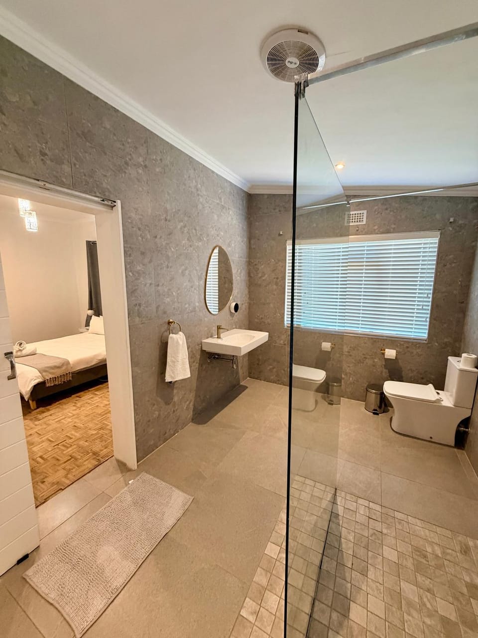 Toilet, Bathroom, Bedroom