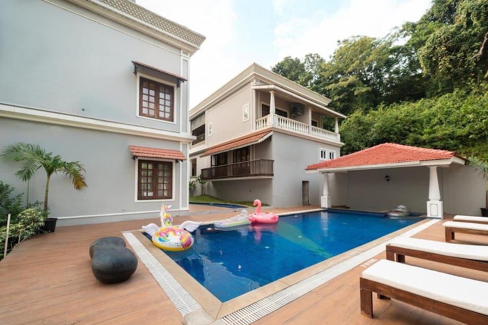 The Shioli house 12bhk Pvt Pool Boutique Villa Siolim By Eniyi Homestay Villa in Goa, India