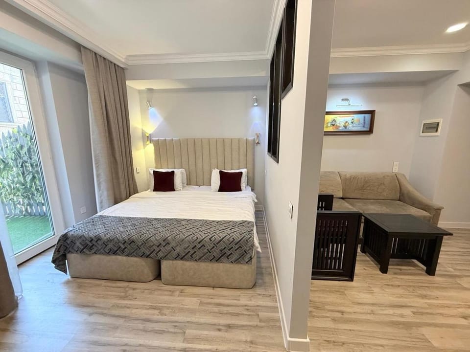Living room, Bedroom