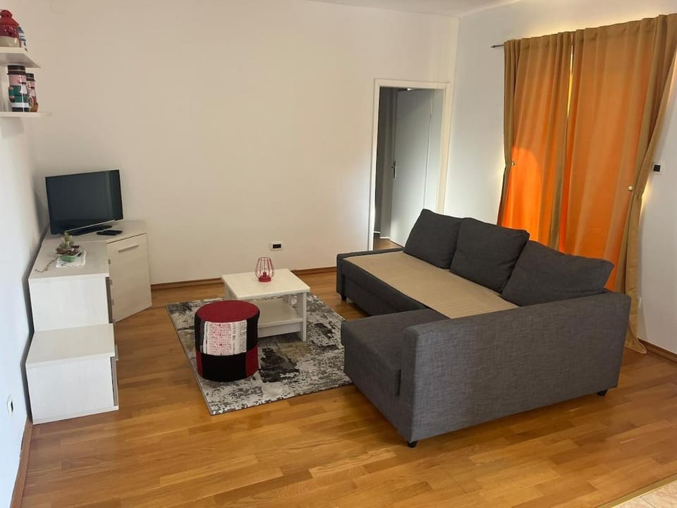 Kitchen or kitchenette, Dining area, Evening entertainment